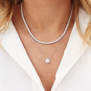 Colar MOISSANITE quadrado cravejado 6,5mm em prata 925