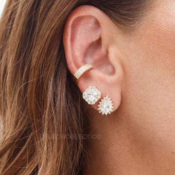 Brinco gota cristal entorno cravejado com banho de ouro 18k