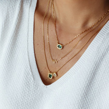 Colar Mãe liso com banho de ouro 18k