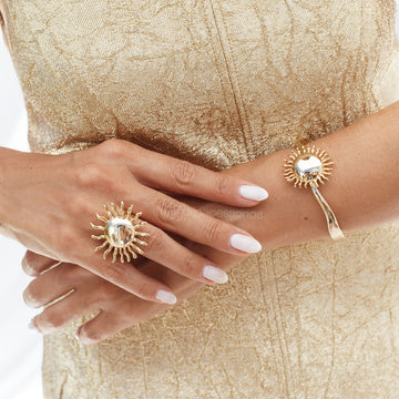 Anel sol com banho de ouro 18k