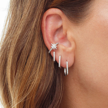 Piercing estrela cravejada com banho de ródio branco