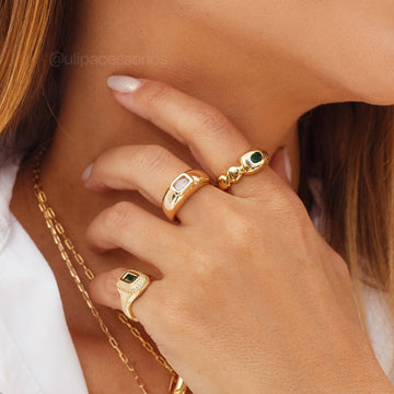 Anel abaloado com retângulo cristal e banho de ouro 18k