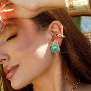 Piercing tubo com esfera com banho de ouro18k