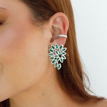 Brinco gotas esmeralda luxo com banho de ródio branco