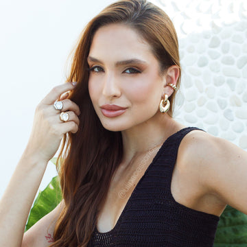 Anel oval cristal orgânico com banho de ródio branco