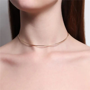 Colar aro slim dourado