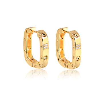 Brinco dourado argola M quadrada com detalhes