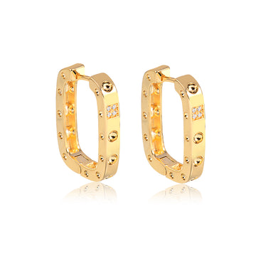 Brinco dourado argola quadrada com detalhes G