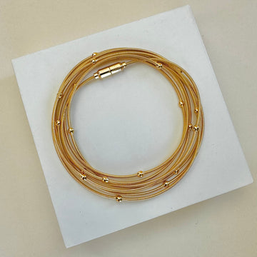 Pulseira ou Colar estilo corda de violão esferas com fecho de imã com banho de ouro 18k