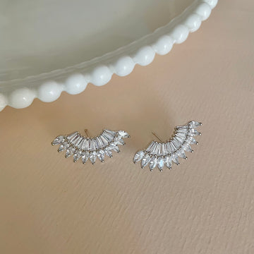 Brinco ear cuff baguetes e navetes cristal