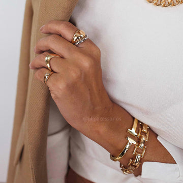 Pulseira bracelete T largo liso com banho de ouro 18k