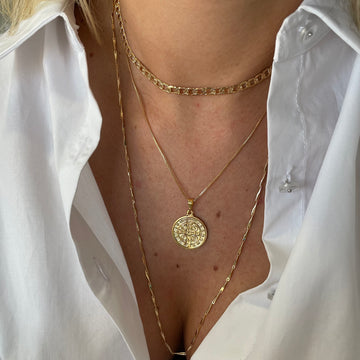 Colar medalha são bento com banho de ouro 18k