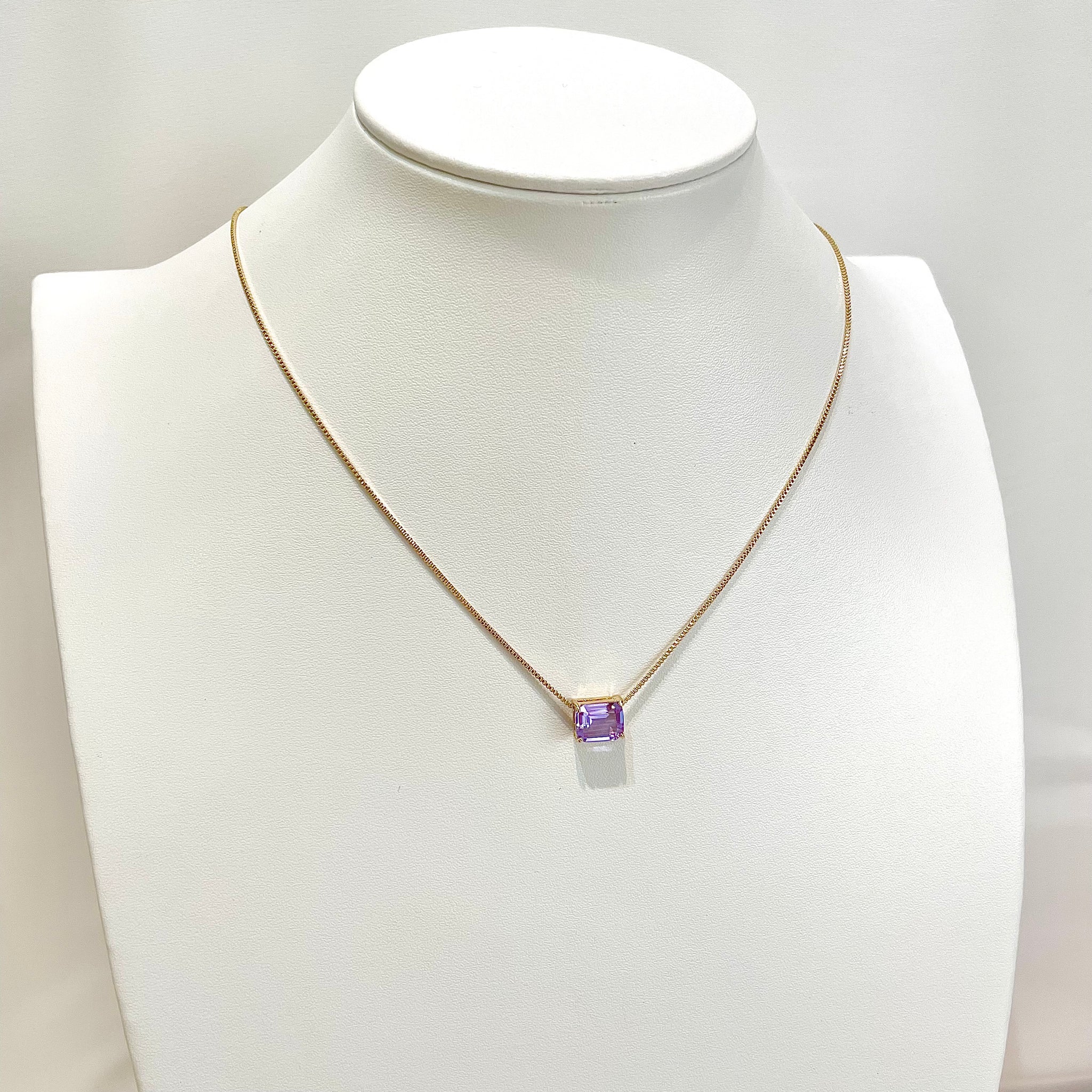 Colar retângulo lavanda dourado